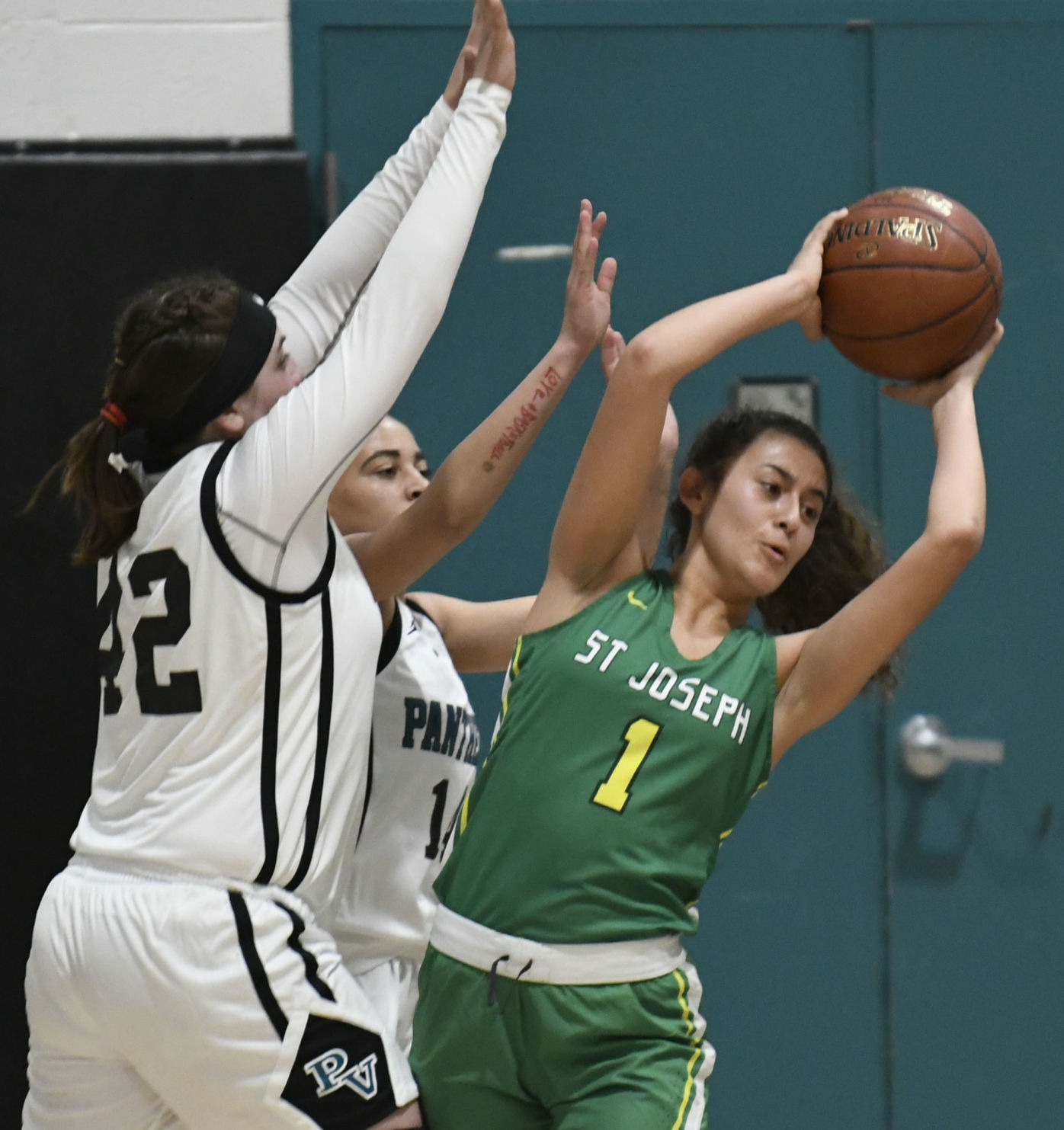 112619 SJ PV girls basketball 03.jpg